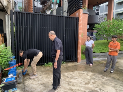 ไฟล์แนบ กปภ.สาขาอ้อมน้อย ลงพื้นที่ตรวจสอบคุณภาพน้ำ โครการ เคฟ ศาลายา คอนโดมิเนียม�ต.ศาลายา หลังจากได้รับแจ้งจากผู้ใช้น้ำว่าน้ำประปามีกลิ่น สี และมีตะกอนมาก