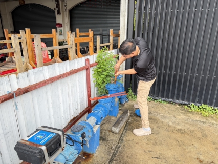 ไฟล์แนบ กปภ.สาขาอ้อมน้อย ลงพื้นที่ตรวจสอบคุณภาพน้ำ โครการ เคฟ ศาลายา คอนโดมิเนียม�ต.ศาลายา หลังจากได้รับแจ้งจากผู้ใช้น้ำว่าน้ำประปามีกลิ่น สี และมีตะกอนมาก