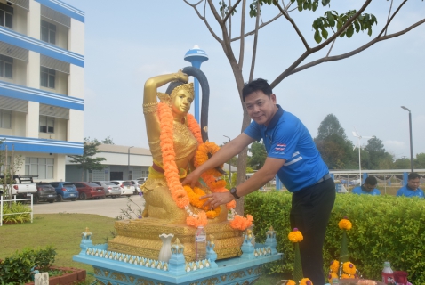 ไฟล์แนบ กปภ.สาขาระยอง จัดพิธีตักบาตรข้าวสารอาหารแห้ง และพิธีไหว้สักการะพระแม่ธรณี เนื่องในโอกาสวันคล้ายวันสถาปนา กปภ.ครบรอบ 47 ปี