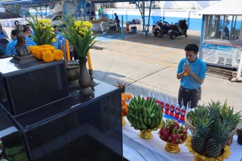 ไฟล์แนบ กปภ.สาขาชลบุรี (พ) จัดพิธีทำบุญ เนื่องในโอกาสครบรอบ 47 ปีแห่งการสถาปนา กปภ.