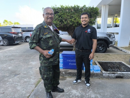 ไฟล์แนบ กปภ.สาขาคลองท่อมมอบน้ำดื่มบรรจุขวดตราสัญลักษณ์ กปภ. 