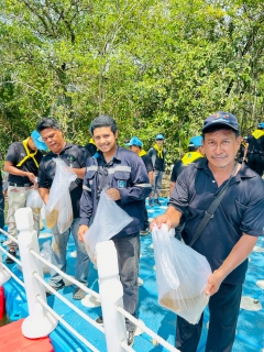 ไฟล์แนบ กปภ.สาขาตะกั่วป่า สนับสนุนน้ำดื่มบรรจุขวดตราสัญลักษณ์ กปภ. ให้กับที่ว่าการอำเภอตะกั่วป่า ภายใต้โครงการกปภ.ปันน้ำใจ (PWA Care)