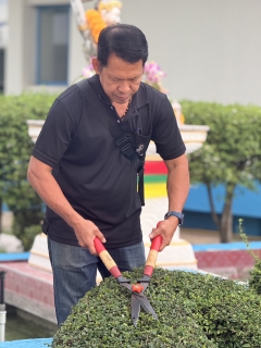 ไฟล์แนบ กปภ.สาขาสามพราน ร่วมกิจกรรมตัดหญ้าและตัดแต่งกิ่งไม้ ปรับปรุงภูมิทัศน์รอบสำนักงาน
