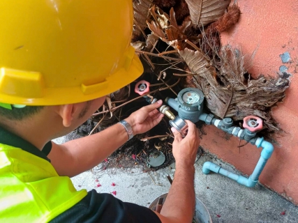 ไฟล์แนบ กปภ.สาขาระนอง ลงพื้นที่ตรวจวัดแรงดันน้ำ ตามโครงการ ผู้ใช้น้ำมั่นใจ กปภ.เช็คชัวร์