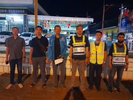 ไฟล์แนบ กปภ.สาขากาญจนดิษฐ์ ภายใต้การบริหารงานโดย นายสานิษ กาญจนกุล ผู้จัดการการประปาส่วนภูมิภาคสาขากาญจนดิษฐ์ มอบหมายพนักงานในสังกัด ลงพื้นที่สำรวจเพื่อค้นหาท่อแตก-รั่ว โดยวิธี Step test ในพื้นที่ DMA - 01 - 02  บริเวณสี่แยกไฟแดงท่าทองใหม่ ต.ท่าทองใหม่ อ.กาญจนดิษฐ์ จ.สุราษฎร์ธานี ตามแผนปฏิบัติการลดน้ำสูญเสีย