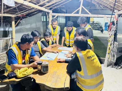 ไฟล์แนบ การประปาส่วนภูมิภาคสาขาอ่าวลึก ลงพื้นที่ออกสำรวจค้นหาท่อแตก  รั่ว (Step Test) บริเวณถนนอ่าวลึก-พระแสง