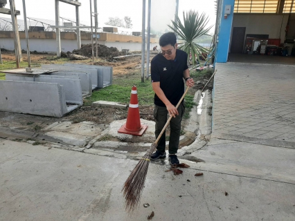 ไฟล์แนบ กปภ.สาขาสมุทรสาคร (พ) จัดกิจกรรมเคารพธงชาติ สวดมนต์ และทำความสะอาดพื้นที่สำนักงาน