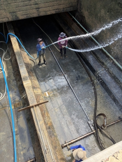 ไฟล์แนบ กปภ.สาขาเพชรบุรี ดำเนินการล้างถังตกตะกอนโรงกรองขนาด 2000 ลบ.ม./ชม. 