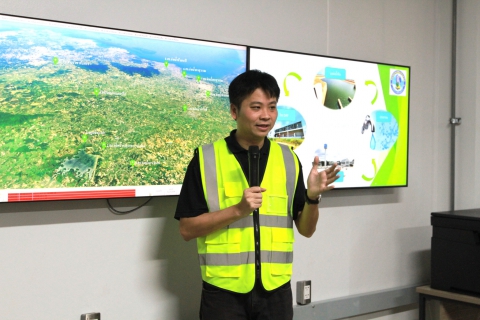 ไฟล์แนบ กปภ.ข.1 ให้การต้อนรับคณะจากสำนักงานบริหารหนี้สาธารณะ (สบน.) ลงพื้นที่ประเมินประเมินผลโครงการก่อสร้างปรับปรุงขยายประปาการประปาส่วนภูมิภาคสาขาชลบุรี - พนัสนิคม  (พานทอง)  ท่าบุญมี ระยะที่ 1