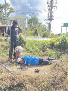 ไฟล์แนบ 💙กปภ.สาขากบินทร์บุรี  ลงพื้นที่สนับสนุนน้ำดื่มบรรจุขวดตราสัญลักษณ์ กปภ. และอำนวยความสะดวก เหตุเพลิงไหม้โรงงานรับซื้อของเก่า  บริเวณถนน 304 พื้นที่หมู่ 4 ตำบลเมืองเก่า อำเภอกบินทร์บุรี จังหวัดปราจีนบุรี