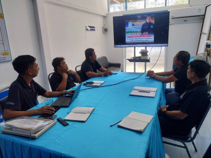 ไฟล์แนบ วันที่ 4 มีนาคม 2568 เวลา 08.30 น. กปภ.สาขาเขาชัยสน นำโดย นายณัฐยุทธ โชโต ผจก.กปภ.สาขาเขาชัยสน พร้อมด้วย หัวหน้างาน และพนักงานในสังกัด ร่วมกิจกรรมสนทนายามเช้า (Morning Talk) ครั้งที่ 6/2569 