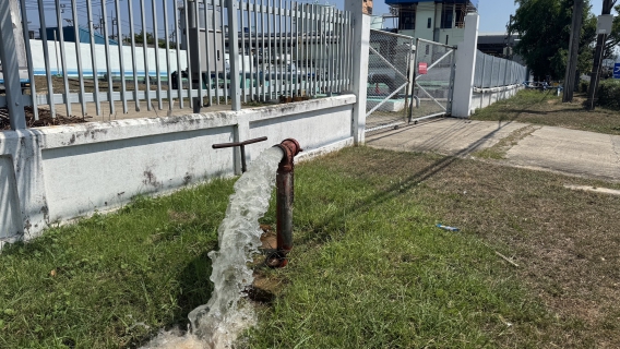 ไฟล์แนบ กปภ.สาขาภูเก็ต นำทีมลงพื้นที่ บริเวณท่าอากาศยานนานาชาติภูเก็ต อำเถอถลาง จังหวัดภูเก็ต ดำเนินการระบายตะกอนในเส้นท่อจ่ายน้ำ (Blow off)