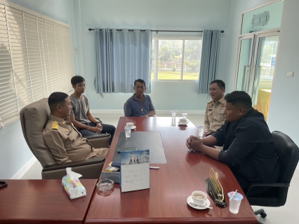 ไฟล์แนบ กปภ.สาขาปราณบุรี เข้าพบ นายก อบต.สามร้อยยอด หารือแนวทางแก้ไขปัญหาน้ำประปาไม่ไหลไหลอ่อนในพื้นที่