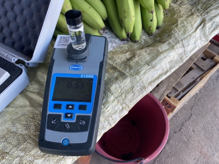 ไฟล์แนบ กปภ.สาขาขนอม ดำเนินการตรวจสอบคุณภาพน้ำประปา ณ ป้อมตำรวจสี่แยกครูประวิง และร้านพัฒนา บ้านเลขที่ 102/6  ม.4 ต.ขนอม ต.ขนอม อ.ขนอม จ.นครศรีธรรมราช 