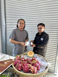 ไฟล์แนบ กปภ.สาขาเกาะพะงัน ลงพื้นที่พบปะผู้ใช้น้ำในเขตพื้นที่ ชุมชนบ้านในสวน ม.2 ต.เกาะพะงัน อ.เกาะพะงัน จ.สุราษฎร์ธานี ให้บริการของ กปภ.สาขาเกาะพะงัน ภายใต้กิจกรรมมุ่งมั่นเพื่อปวงชนเติมใจให้กัน