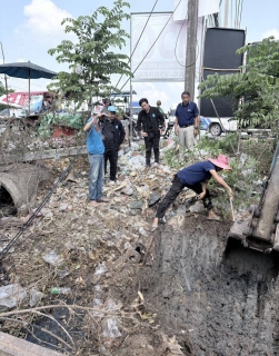 ไฟล์แนบ กปภ.สาขาฉะเชิงเทรา ดำเนินการเฝ้าระวังและสำรวจท่อแตกรั่วเชิงรุกในพื้นที่จ่ายน้ำ