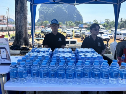 ไฟล์แนบ การประส่วนภูมิภาคสาขากระบี่ ร่วมโครงการจังหวัดกระบี่เคลื่อนที่ ประจำปีงบประมาณ 2569  พร้อมบริการน้ำดื่มตราสัญลักษณ์ กปภ.บริการประชาชนและผู้มาร่วมงาน ณ โรงเรียนชุมชนบ้านเขากลม หมู่ 7 ตำบลหนองทะเล อำเภอเมืองกระบี่ จังหวัดกระบี่ 