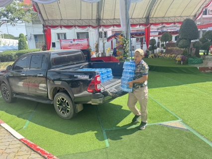 ไฟล์แนบ กปภ.สาขาสมุทรสาคร (พ) มอบน้ำดื่มตราสัญลักษณ์ กปภ. สนับสนุนงานของดีและงานกาชาดจังหวัดสมุทรสาคร ประจำปี 2569