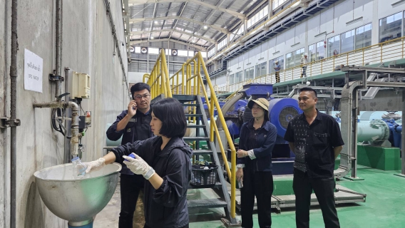 ไฟล์แนบ กปภ.สาขาสมุทรสาคร (พ) ร่วมเก็บตัวอย่างน้ำ ขอรับรอง น้ำประปาดื่มได้ ยกระดับคุณภาพบริการ