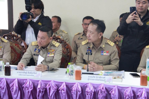 ไฟล์แนบ รปก.3 พร้อมด้วย คณะผู้บริหาร กปภ.เขต 1 ร่วมให้การต้อนรับ ราชเลขานุการในพระองค์ฯ และคณะ ลงพื้นที่ติดตามความก้าวหน้าโครงการพัฒนาพื้นที่เกาะสีชัง