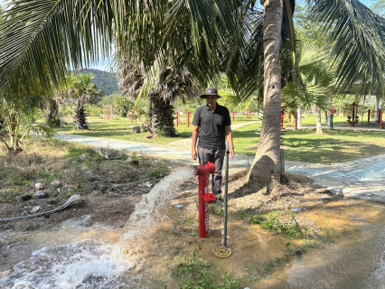 ไฟล์แนบ กปภ.สาขาขนอม ลงพื้นที่ ดำเนินการเปิดล้างตะกอนระบายในเส้นท่อจ่ายน้ำ (Blow off) ผ่านหัวดับเพลิง