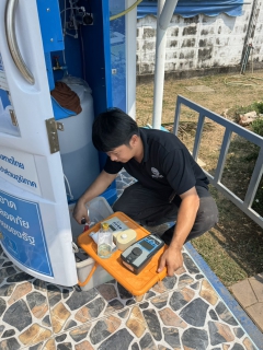 ไฟล์แนบ กปภ.สาขากาญจนบุรี ได้ร่วมกิจกรรมทำความสะอาดตู้กดน้ำดื่มสะอาดบริการประชาชน เพื่อให้บริการน้ำดื่มสะอาดฟรี โดยมีวัตถุประสงค์ในการพัฒนาคุณภาพชีวิตประชาชน ณ สำนักงาน กปภ.สาขากาญจนบุรี 