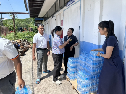 ไฟล์แนบ การประปาส่วนภูมิภาคสาขาภูเก็ต ร่วมสนับสนุนน้ำดื่มบรรจุขวดตราสัญลักษณ์ กปภ. พิธีเปิดศูนย์ปฏิบัติการป้องกันและลดอุบัติเหตุทางถนนและทางทะเล ช่วงเทศกาลสงกรานต์ พ.ศ. 2569 จังหวัดภูเก็ต