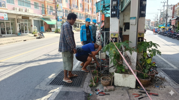 ไฟล์แนบ กปภ.สาขาภูเก็ต นำทีมลงพื้นที่ตรวจวัดแรงดันน้ำ บริเวณถนนพิศิษฐ์กรณีย์ ตำบลป่าตอง อำเภอกะทู้ จังหวัดภูเก็ต