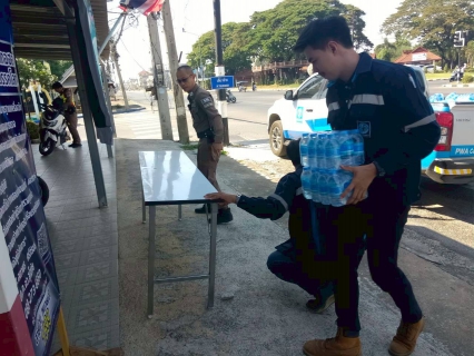 ไฟล์แนบ กปภ.สาขาสวรรคโลก สนับสนุนน้ำดื่มบรรจุขวดเพื่อใช้ในจุดบริการประชาชนช่วงเทศกาลสงกรานต์ 2569 ระหว่างวันที่ 10-16 เมษายน 2569