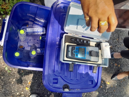 ไฟล์แนบ 💧กปภ.สาขาพิจิตร เข้าตรวจคุณภาพน้ำรถกรองน้ำผลิตน้ำดื่ม ของ สำนักงานป้องกันและบรรเทาสาธารภัยจังหวัดพิจิตร  