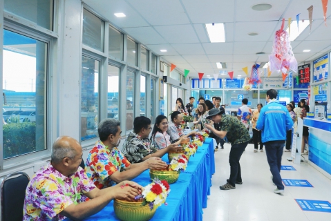 ไฟล์แนบ กปภ.สาขาปทุมธานี(พ) จัดกิจกรรมรดน้ำดำหัว พร้อมสรงน้ำพระแม่ธรณีและสิ่งศักดิ์สิทธิ์ เนื่องในเทศกาลมหาสงกรานต์ ประจำปี 2569