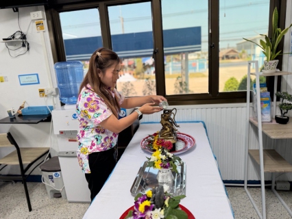 ไฟล์แนบ กปภ.สาขากุยบุรีร่วมสืบสานประเพณีไทย จัดพิธีสรงน้ำพระพุทธรูปและพระแม่ธรณีวิสุทธิสรรพสักขีบารมีธำรงชล เนื่องในโอกาสเทศกาลวันสงกรานต์ประจำปี 2569