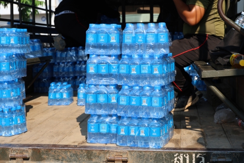 ไฟล์แนบ กปภ.ข.3 พร้อมด้วยพนักงานในสังกัด ร่วมส่งมอบน้ำดื่มบรรจุขวด จำนวน 5,040 ขวดแก่ กรมสนับสนุน กองพลทหารราบที่ 9 (ค่ายสุรสีห์) จังหวัดกาญจนบุรี