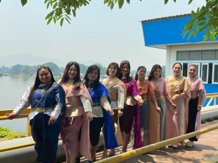 ไฟล์แนบ กปภ.สาขากาญจนบุรี แต่งกายชุดไทยตามอัตลักษณ์ไทยสู่สากล ภายใต้แนวคิด ภูมิใจแต่งไทยทั้งแผ่นดิน 