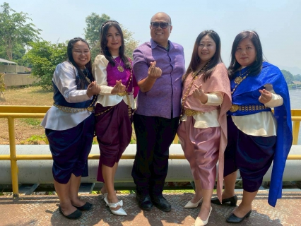 ไฟล์แนบ กปภ.สาขากาญจนบุรี แต่งกายชุดไทยตามอัตลักษณ์ไทยสู่สากล ภายใต้แนวคิด ภูมิใจแต่งไทยทั้งแผ่นดิน 