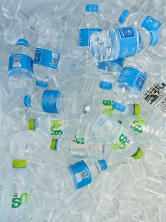 ไฟล์แนบ การประปาส่วนภูมิภาคสาขาขอนแก่น (ชั้นพิเศษ) สนับสนุนน้ำดื่มบรรจุขวดตราสัญลักษณ์ กปภ. เนื่องในวันเเรงงานเเห่งชาติจังหวัดขอนแก่น ประจำปี 2569 ของสวัสดิการเเละคุ้มครองเเรงงานจังหวัดขอนแก่น 