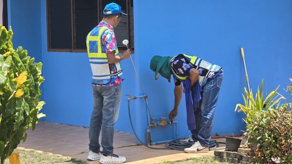 ไฟล์แนบ การประปาส่วนภูมิภาคสาขาเขาชัยสน ลงพื้นที่สำรวจหาท่อแตก  ท่อรั่วในระบบจำหน่ายน้ำ (สทร.) วันที่ 10 เมษายน 2569 ภายใต้การบริหารงาน โดยนายณัฐยุทธ โชโต ผู้จัดการการประปาส่วนภูมิภาคสาขาเขาชัยสน มอบหมาย               งานบริการและควบคุมน้ำสูญเสีย และพนักงานในสังกัด ดำเนินการสำรวจหาท่อรั่ว (สทร.) ในพื้นที่ DMA-04-จ่ายน้ำพื้นที่ อ.บางแก้วฝั่งขวา(โคกสัก) ขนาด 200 mm.           