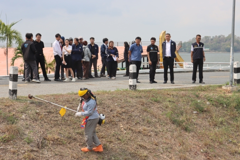 ไฟล์แนบ กปภ.สาขาชลบุรี (พ) และ กปภ.ข.1 ร่วมคิกออฟ กำจัดวัชพืช บำรุงรักษาแหล่งน้ำ อ่างเก็บน้ำบางพระ ชลบุรี