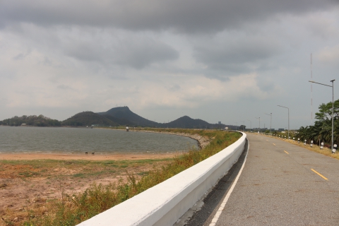 ไฟล์แนบ กปภ.สาขาชลบุรี (พ) และ กปภ.ข.1 ร่วมคิกออฟ กำจัดวัชพืช บำรุงรักษาแหล่งน้ำ อ่างเก็บน้ำบางพระ ชลบุรี