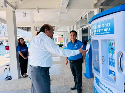 ไฟล์แนบ การประปาส่วนภูมิภาค สาขาตรัง นำโดย นายกิตติ โบว์พัฒนากุล ผู้จัดการการประปาส่วนภูมิภาค สาขาตรัง  พร้อมด้วยหัวหน้างาน พนักงานและลูกจ้างในสังกัด ให้การต้อนรับ รองผู้ว่าราชการจังหวัดตรัง นายอภิชาต สาราบรรณ์ ลงพื้นที่ตรวจเยี่ยมการดำเนินงานของการประปาส่วนภูมิภาค สาขาตรัง เพื่อติดตามมาตรการและความพร้อมในการรับมือสถานการณ์ภัยแล้ง รวมถึงติดตามความคืบหน้าโครงการงบประมาณด้านการวางท่อขยายเขตให้บริการน้ำประปาในพื้นที่จังหวัดตรัง 