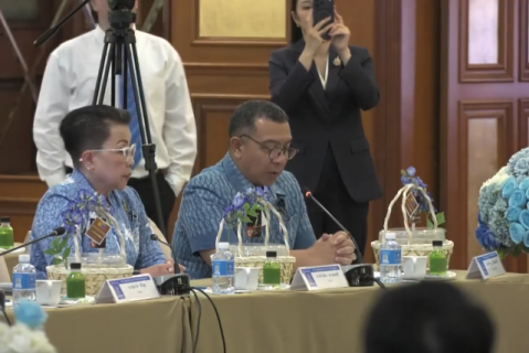 ไฟล์แนบ ผอ.กปภ.ข.6 ร่วมรับฟังการมอบนโยบายของรัฐมนตรีช่วยว่าการกระทรวงมหาดไทย (มท.2-4) ในโอกาสเข้าตรวจเยี่ยม กปภ. สำนักงานใหญ่ กรุงเทพฯ ผ่านระบบออนไลน์