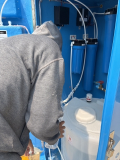 ไฟล์แนบ การประปาส่วนภูมิภาคสาขาเพชรบุรี ตรวจเช็คทำความสะอาดแท่นน้ำดื่มและตู้กดน้ำดื่ม โครงการน้ำประปาดื่มได้