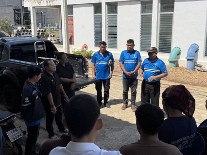 ไฟล์แนบ กปภ.สาขากาญจนบุรี แนะนำ, แลกเปลี่ยนความรู้และฝึกปฏิบัติล้างถังตกตะกอนให้เจ้าหน้าที่ประปา อบต.บ้านเก่า ณ สถานีผลิตน้ำประปา อบต.บ้านเก่า ต.บ้านเก่า อ.เมืองฯ จ.กาญจนบุรี