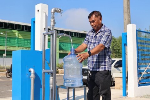 ไฟล์แนบ กปภ. ชูมาตรการช่วยเหลือประชาชน ลด-ผ่อนค่าติดตั้ง ขยายเวลาตัดน้ำ ฟรีน้ำดื่ม