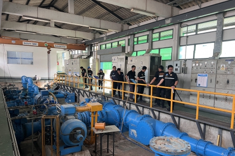 ไฟล์แนบ รองผู้ว่าการ (ปฏิบัติการ 2) ลงพื้นที่ตรวจเยี่ยมติดตามการดำเนินโครงการจัดการน้ำสะอาด (Water Safety Plan : WSP) ณ สถานีผลิตน้ำ กปภ.สาขาร้อยเอ็ด (โรงกรองน้ำบ้านเหล่ากล้วย)