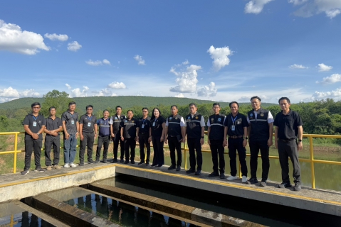 ไฟล์แนบ รองผู้ว่าการ (ปฏิบัติการ 2) ลงพื้นที่ตรวจเยี่ยมพร้อมมอบนโยบายฯ ณ กปภ.สาขาแก้งคร้อ จ.ชัยภูมิ 