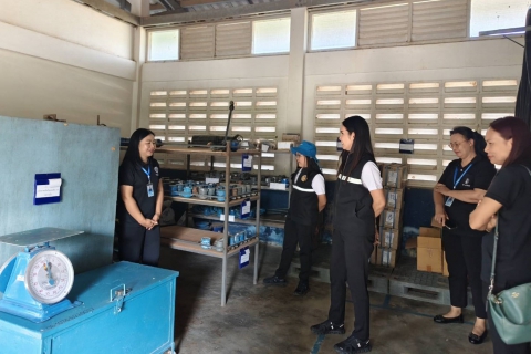 ไฟล์แนบ รองผู้ว่าการ (ปฏิบัติการ 2) ลงพื้นที่ตรวจเยี่ยมพร้อมมอบนโยบายฯ ณ กปภ.สาขาแก้งคร้อ จ.ชัยภูมิ 