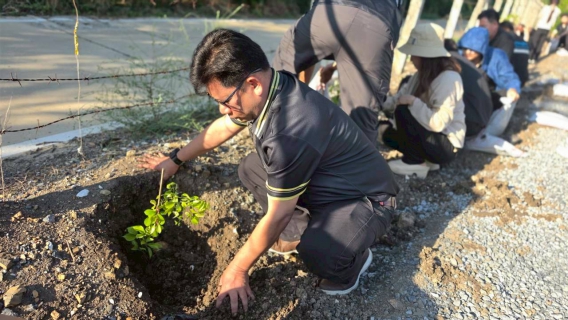 ไฟล์แนบ กปภ.สาขาคลองหลวง จัดกิจกรรมโครงการ กปภ.ปลูกป่าเพื่อแผ่นดิน เทิดพระเกียรติพระบาทสมเด็จพระบรมชนกาธิเบศร มหาภูมิพลอดุลยเดชมหาราช บรมนาถบพิตร (Fathers Land) ประจำปี 2569