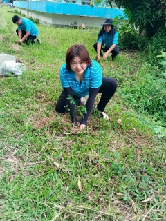 ไฟล์แนบ กปภ.สาขาเทิง จัดกิจกรรมปลูกต้นไม้ ปลูกป่าเพื่อแผ่นดิน เทิดพระเกียรติพระบามสมเด็จพระบรมชนกาธิเบศรมหาภูมิพลอดุลยเดชมหาราช บรมนาถบพิตร (Father