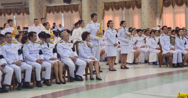 ไฟล์แนบ กปภ.สาขาบ้านโป่ง ร่วมพิธีถวายเครื่องราชสักการะและวางพานพุ่ม และพิธีจุดเทียนถวายพระพรชัยมงคล เนื่องในโอกาสพระราชพิธีมหามงคลเฉลิมพระชนมพรรษา 4 รอบ สมเด็จพระนางเจ้าฯ พระบรมราชินี
